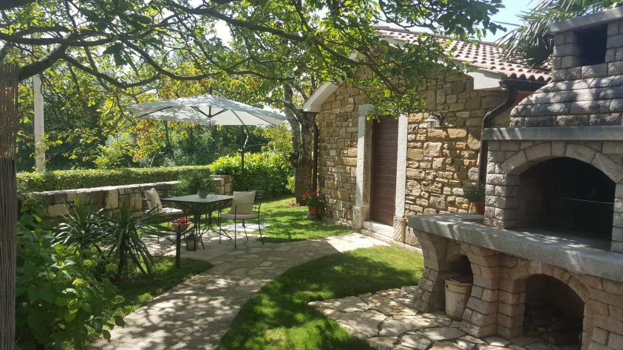 Studio Apartment Cami - Cottage With A Soul Gračišće Zewnętrze zdjęcie