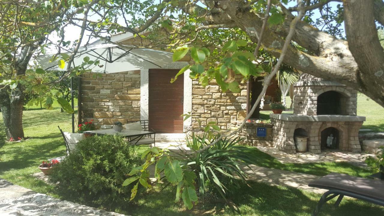 Studio Apartment Cami - Cottage With A Soul Gračišće Zewnętrze zdjęcie